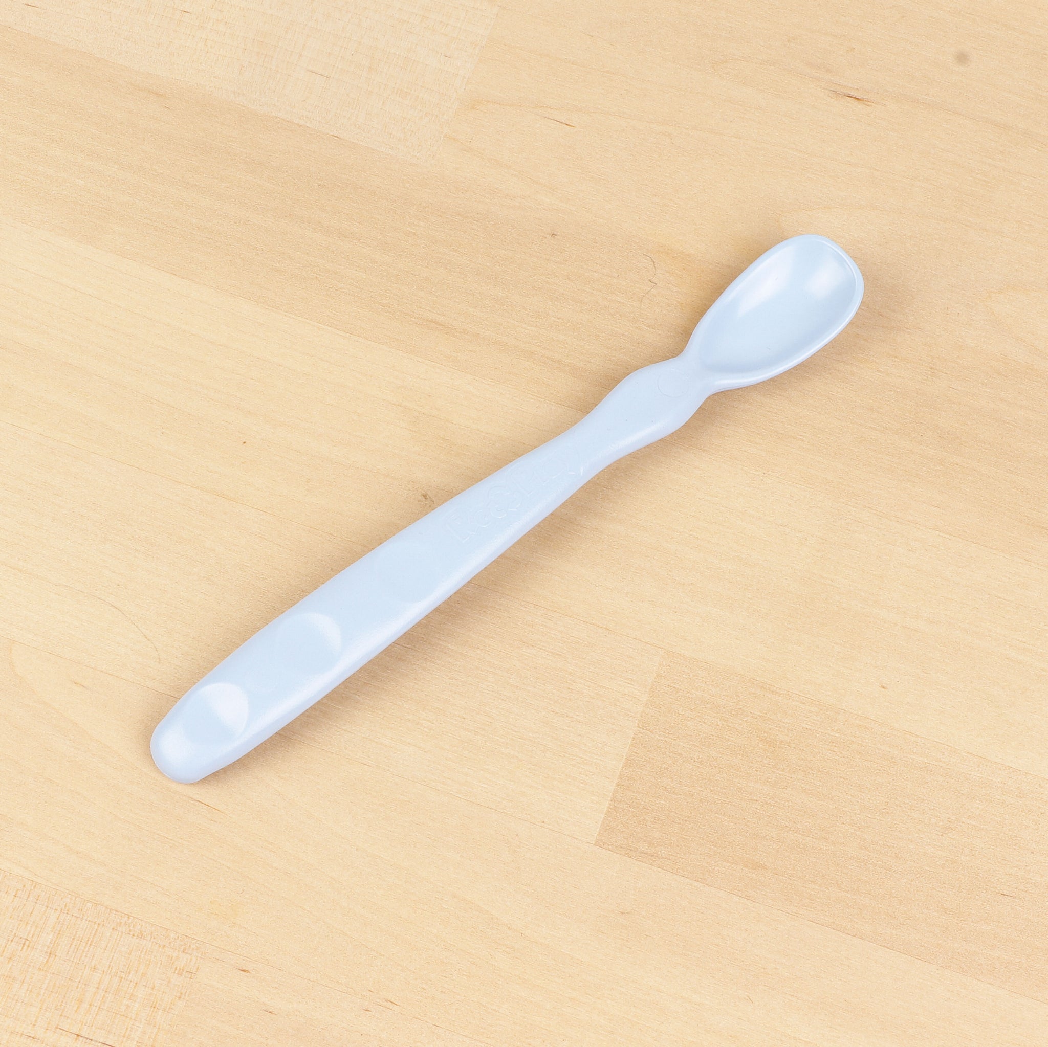 https://littletuckerbox.net/cdn/shop/products/20201218-BabySpoon-IceBlue_1024x1024@2x.jpg?v=1627117137